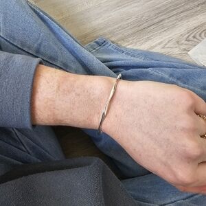 Simple Open Wave Bracelet Silvertone